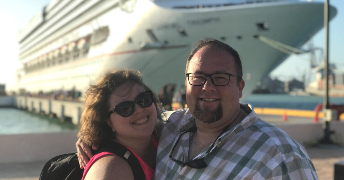 plus size couple going on a cruise