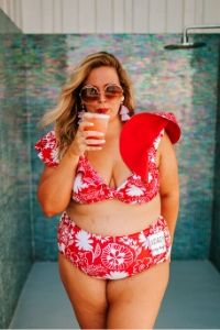 Plus Size Mom Fashion & Body Image With Maddy Guiterrez