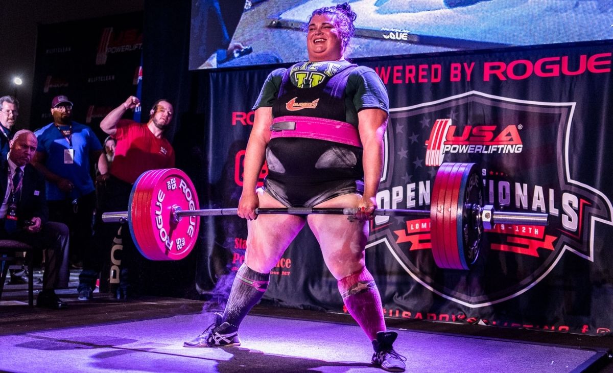 Champion Powerlifter Becci Holcomb