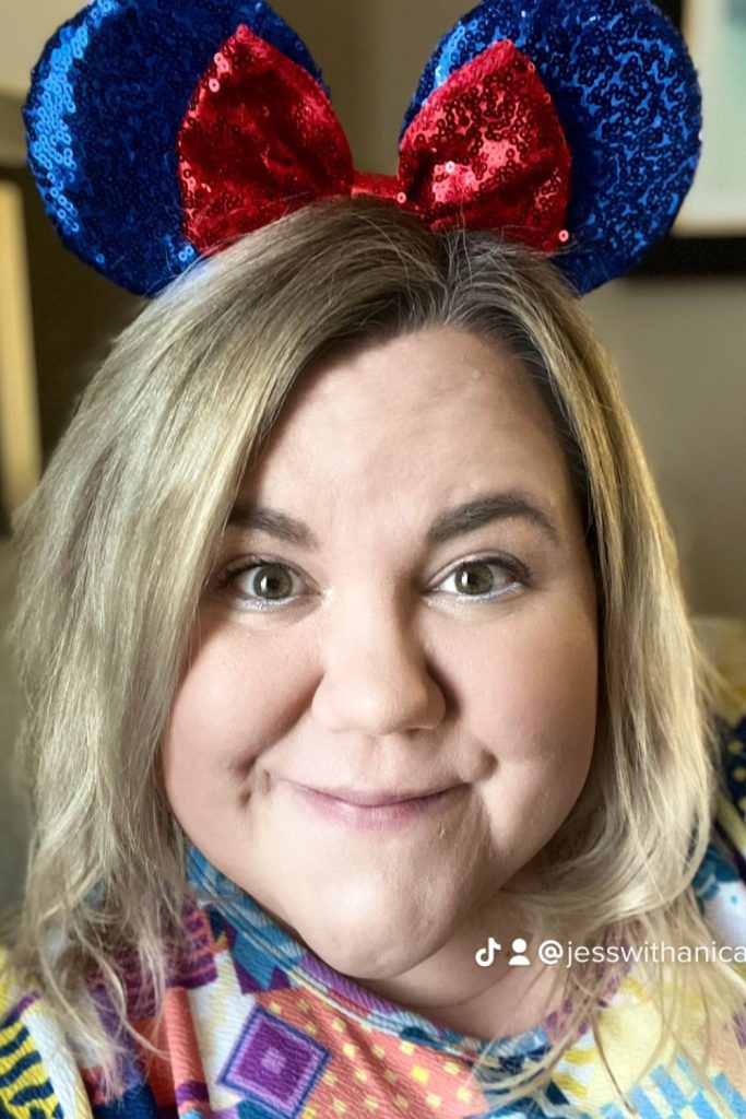 Plus Size at Disney World  Curves, Curls and Clothes