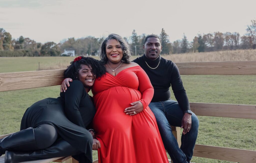 family maternity photo